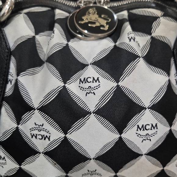 MCM BLACK AND GREY TOTE/HAND BAG-AUTHENTIC - Picture 4 of 16